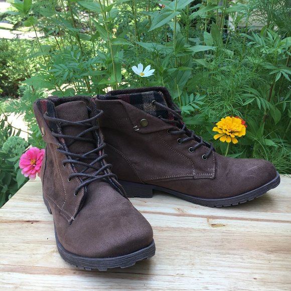 Rock & Candy Shoes - ZIGI Rock & Candy Tavin Brown Lace-Up Ankle Boot 9
